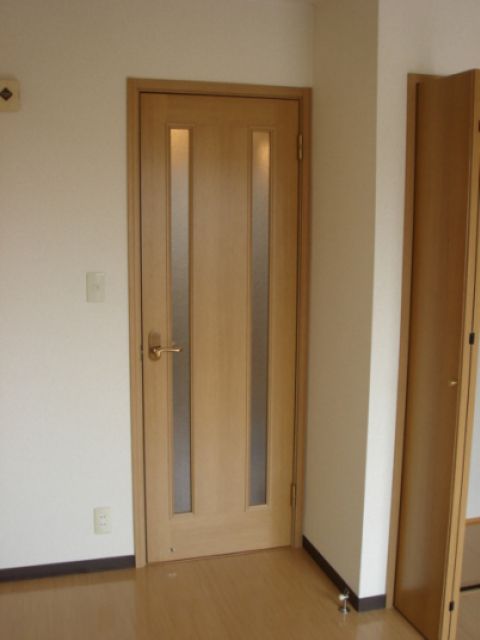 居間間仕切りドア