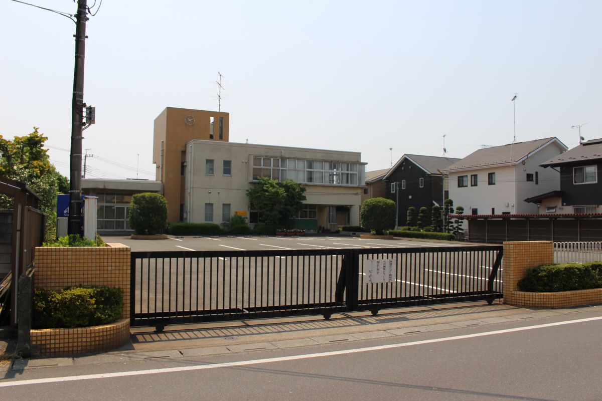 近隣の公共施設、保健センター